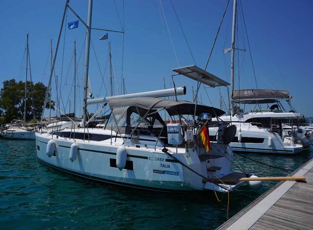 Bavaria C38 Talia